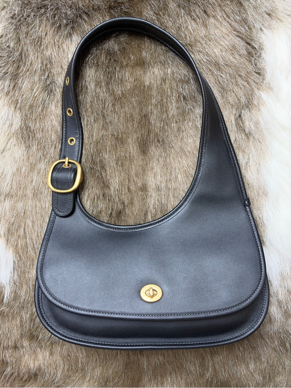 Coach Black The Cashin Carry Crescent Limited Re-Edition 1973
